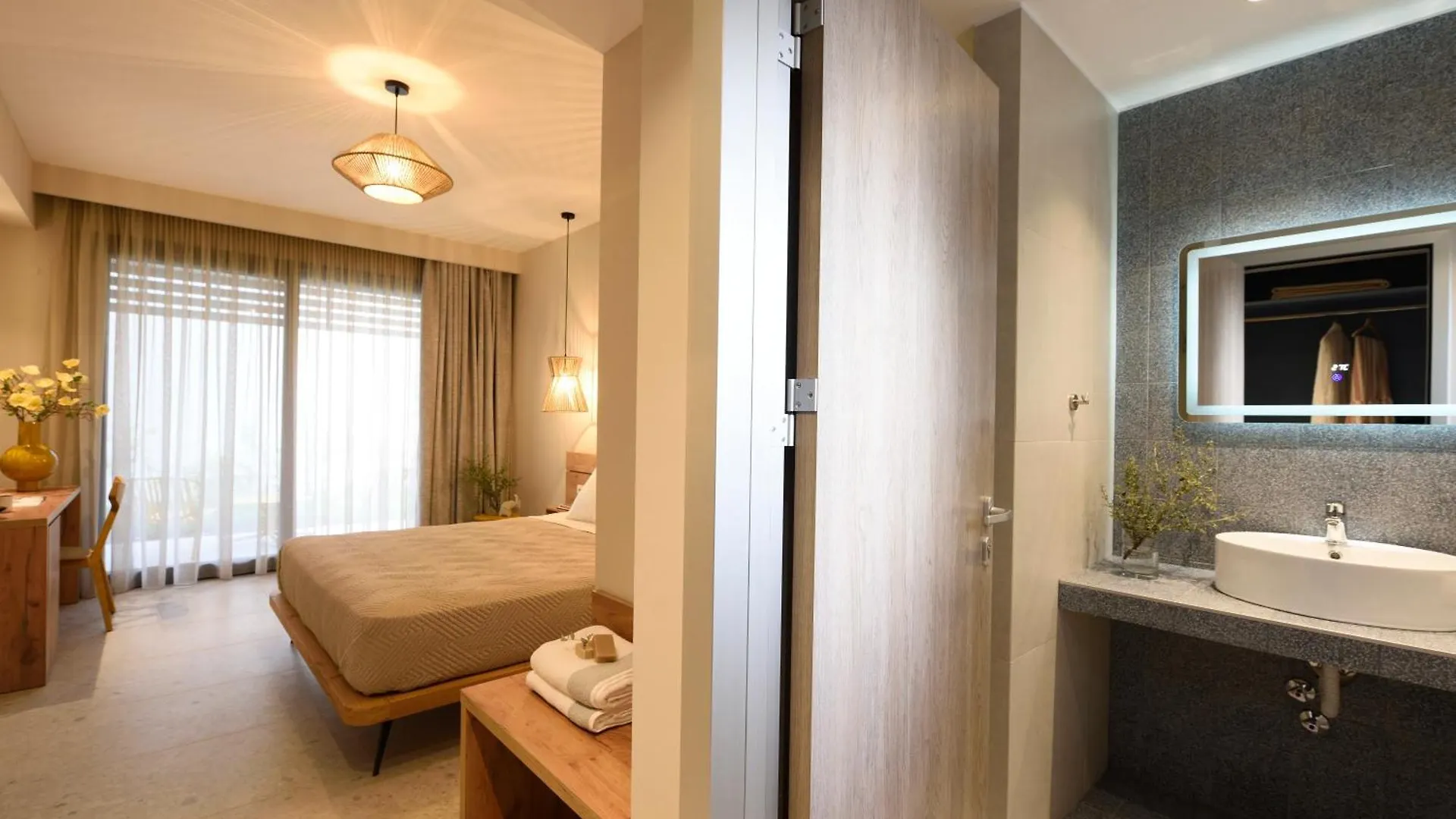**** Hotel Falena Luxury Rooms Kalyves Polygyrou Griekenland